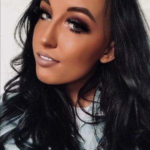 Meet your Posher, Karissa